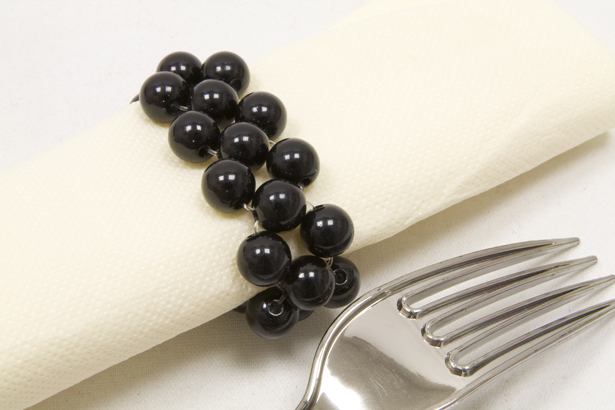 2 ronds de serviette en perles noirs
