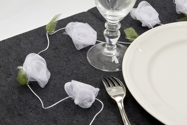 Guirlande de rose organza blanc