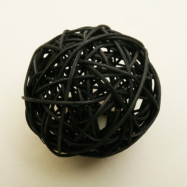 Boule en osier noire (Dia. 10 cm)