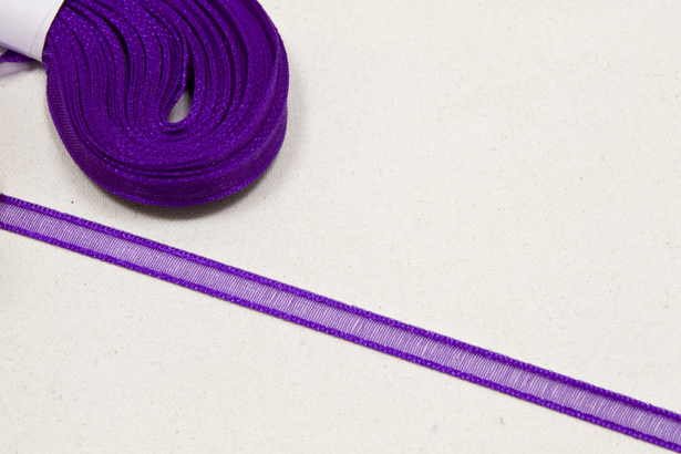 Ruban fin en organza prune