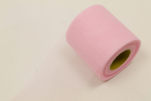 Rouleau de tulle rose 20 mètres