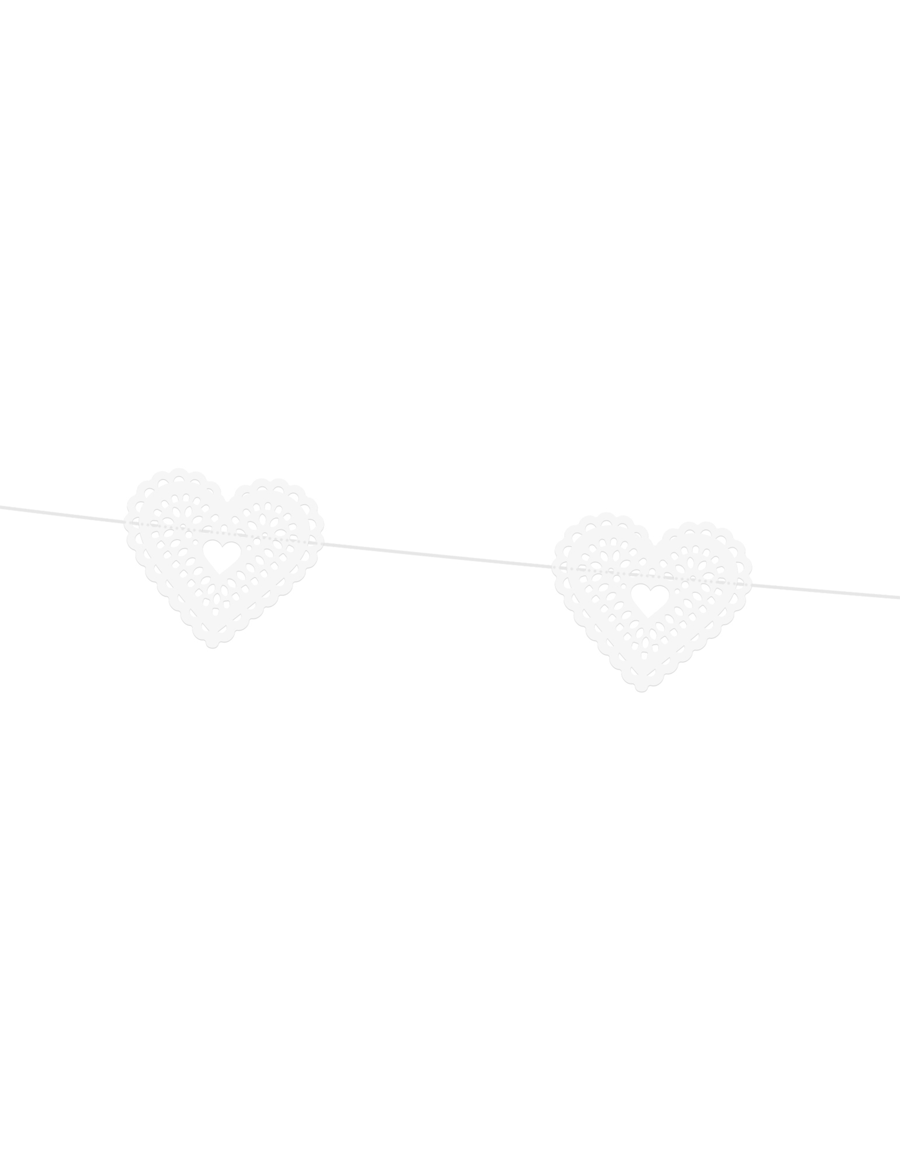Guirlande en papier c urs dentelle blanche 8 cm x 1,8 m