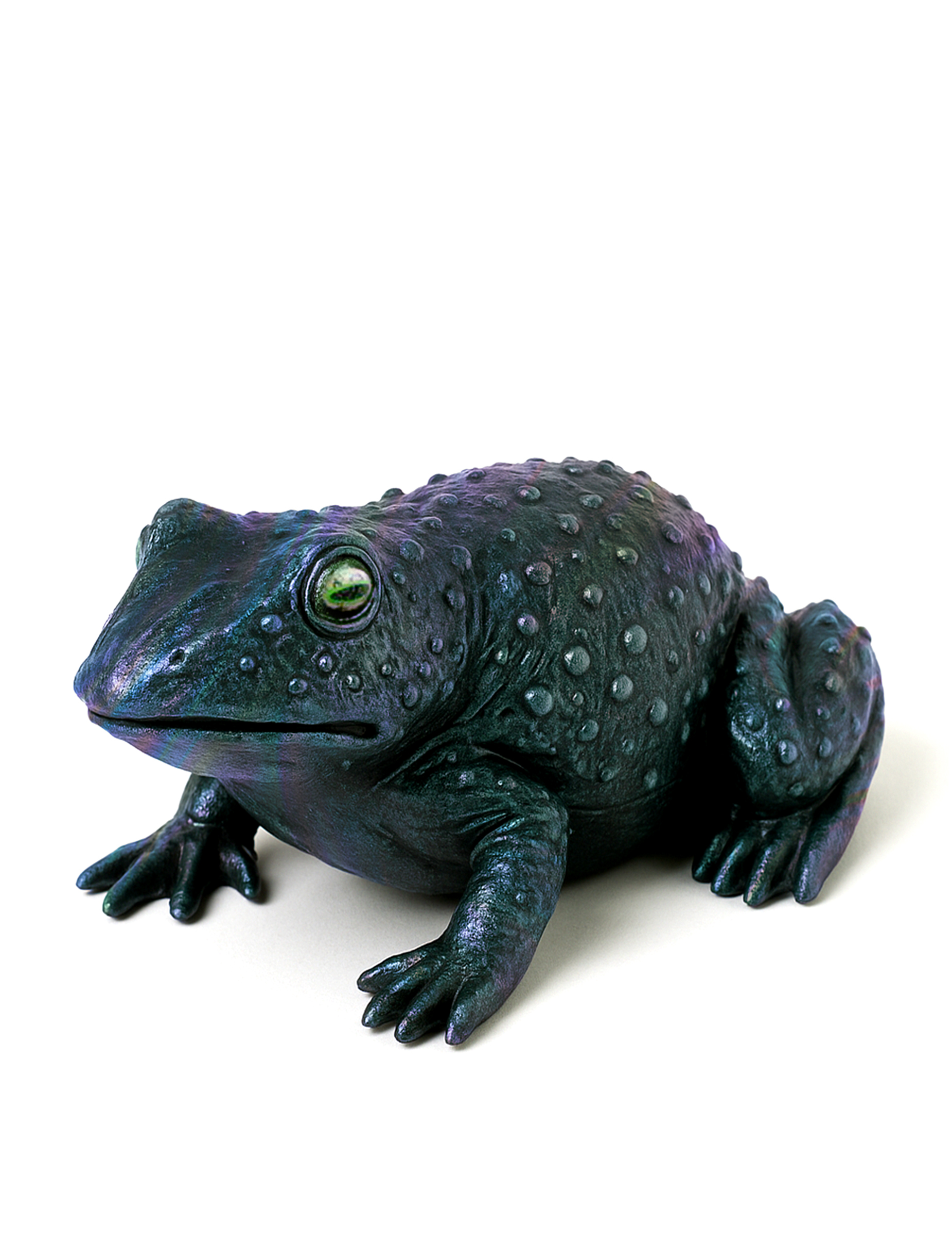 Crapaud en plastique vert irisé 12,5 cm